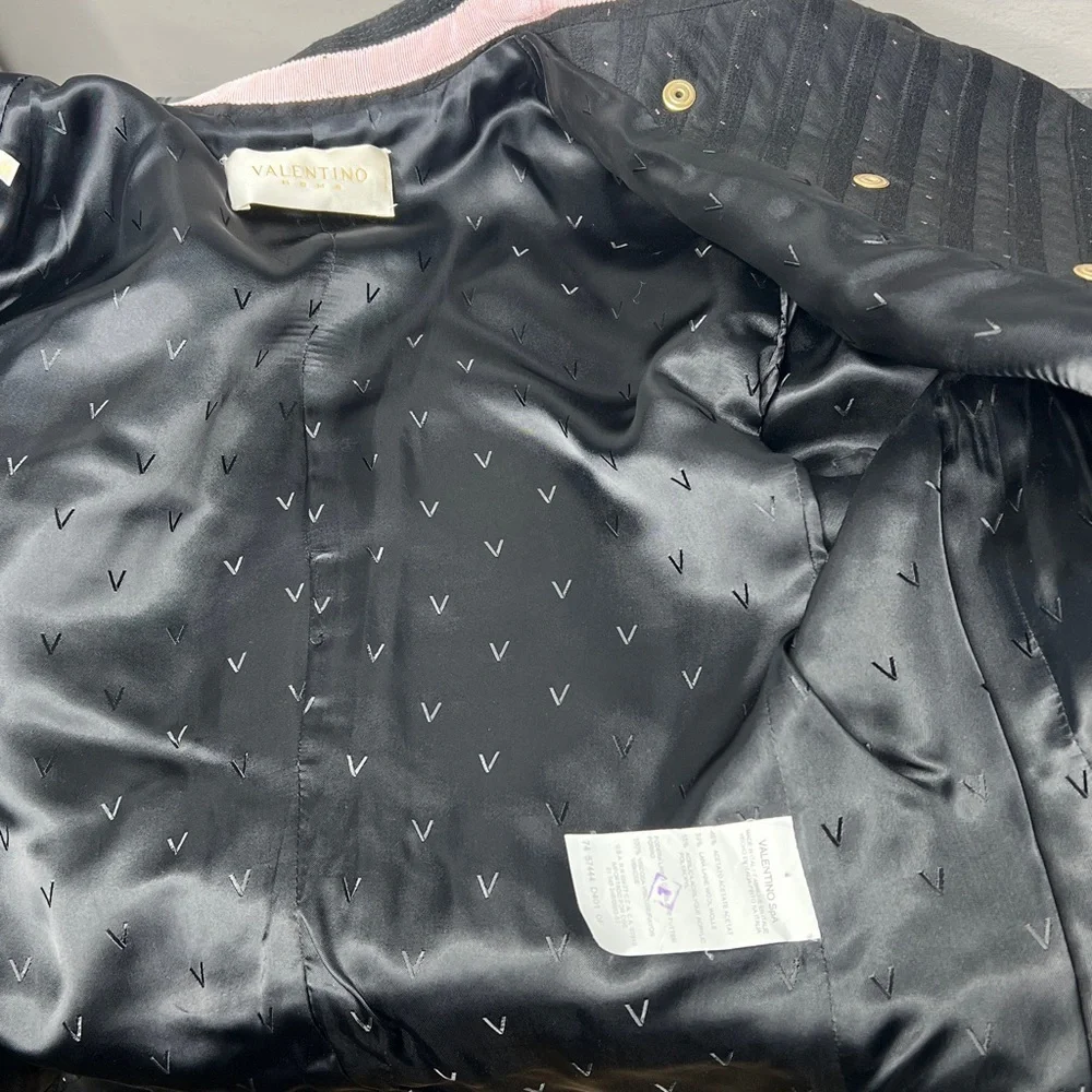 Valentino Sz 16 / 50 Wool Acetate Black Blush Pink Dot Snap Closure Jacket